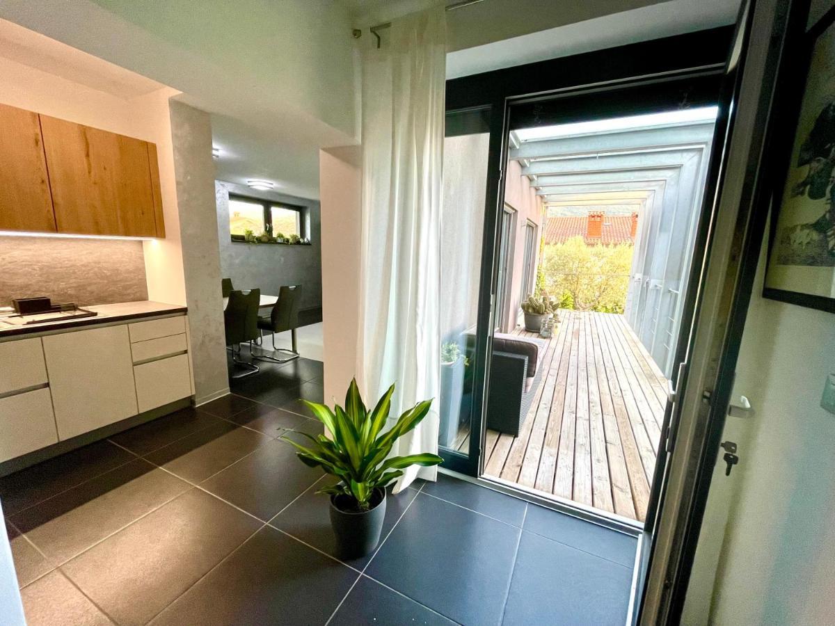Mega Apartamento Prvacina Exterior foto
